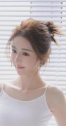 若何对待她的选择？活动员当大学教员需要合适